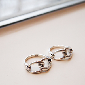 [couple ring5] together with
